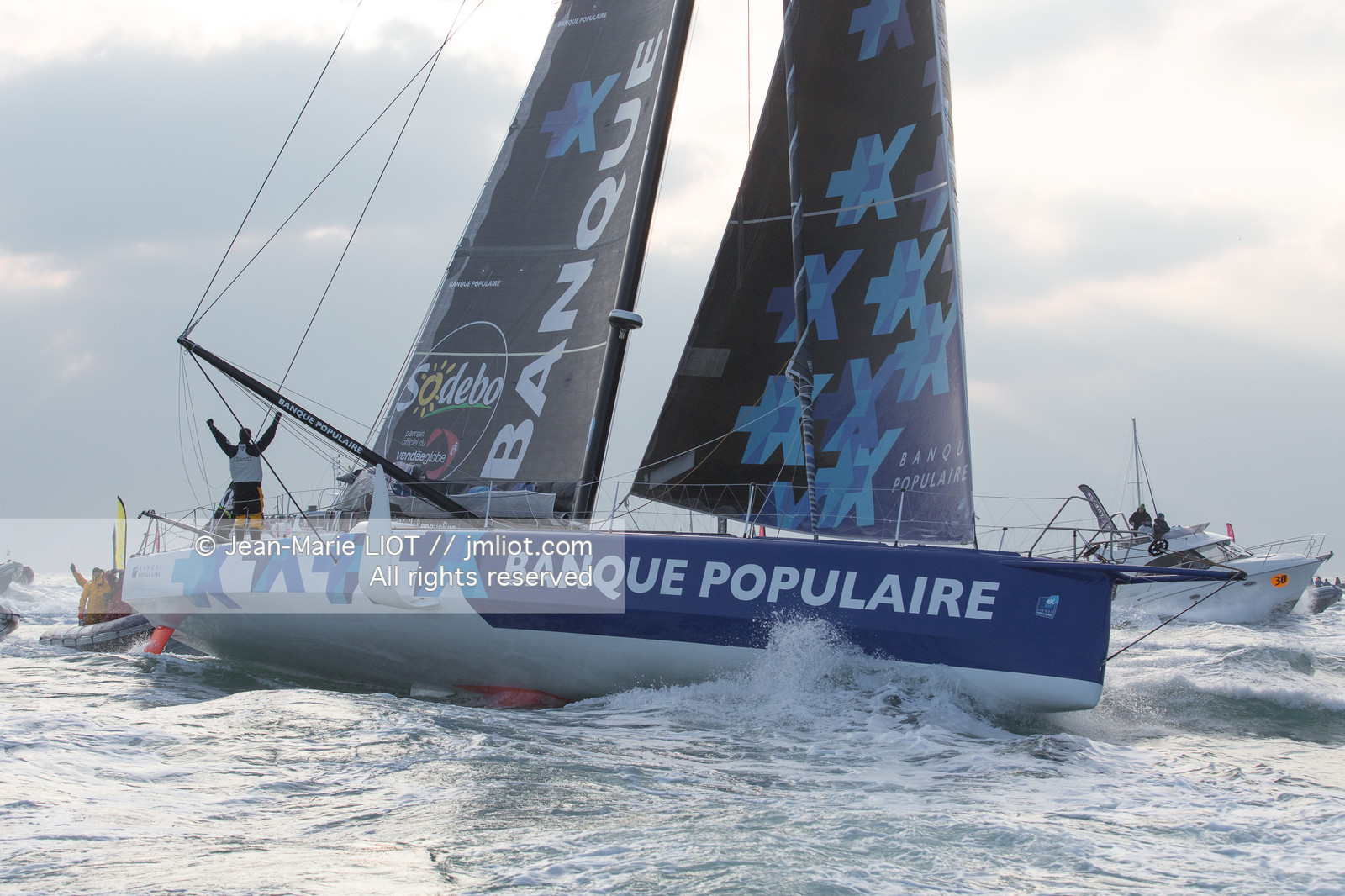 Les Sables d'Olonne, le 19 janvier 2017 arrivée d'Armel Le Cléac'h (FR) skipper de l'imoca Banque Populaire arrive 1er du Vendee globe 2016-2017. Photo © Jean-Marie Liot   DPPI