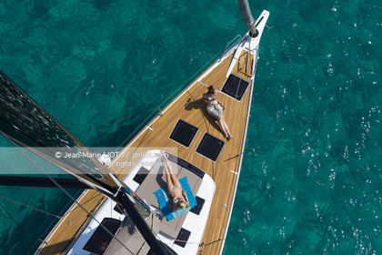 DUFOUR YACHTS 2017 - DUFOUR 520