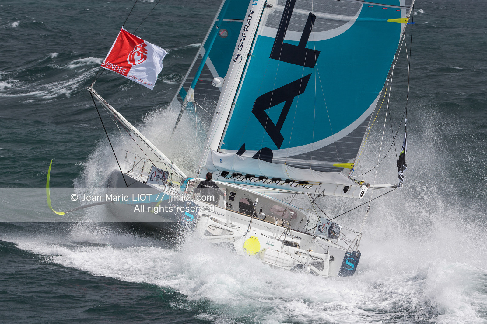 SAILING - SAFRAN - MORGAN LAGRAVIERE