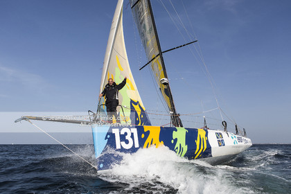 DES PIEDS ET DES MAINS - DAMIEN SEGUIN