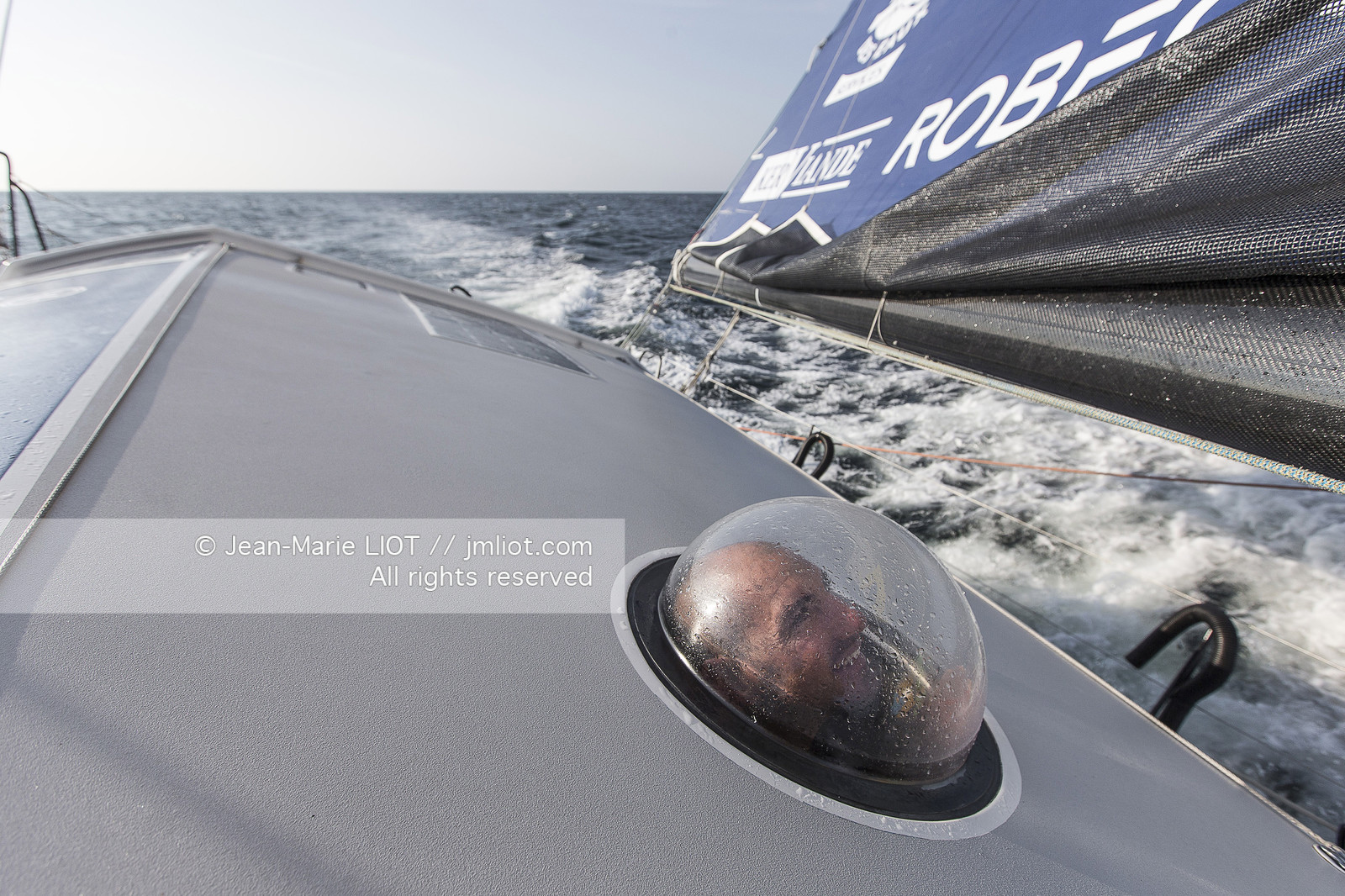 DES PIEDS ET DES MAINS - DAMIEN SEGUIN