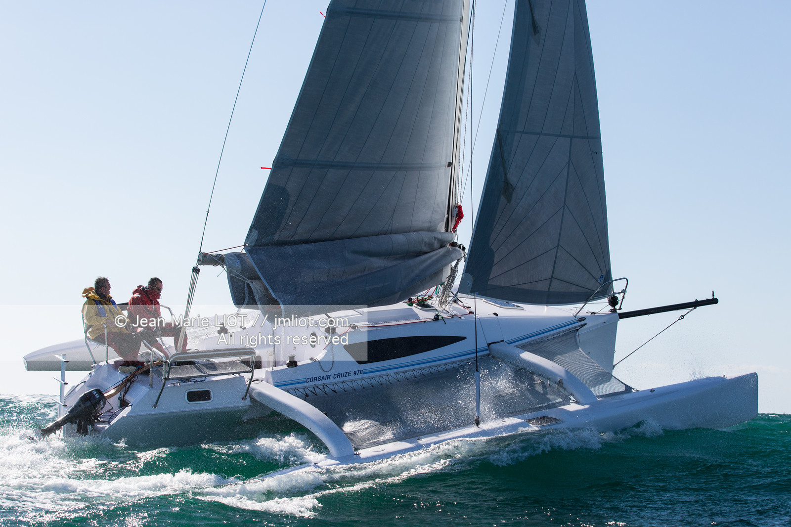 VOILE MAGAZINE - CORSAIR CRUZE 970