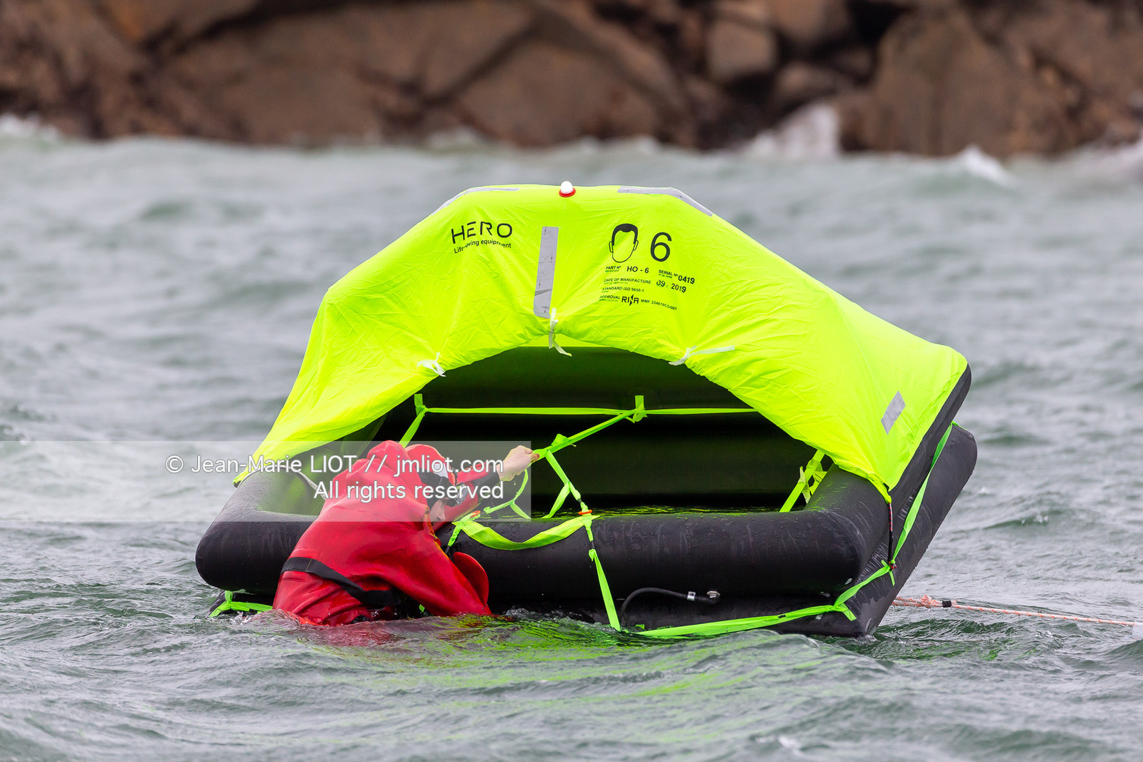 RADEAUX DE SURVIE - COMPARATIF