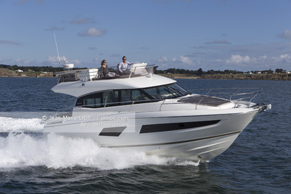 PRESTIGE 420 - PRESTIGE YACHTS