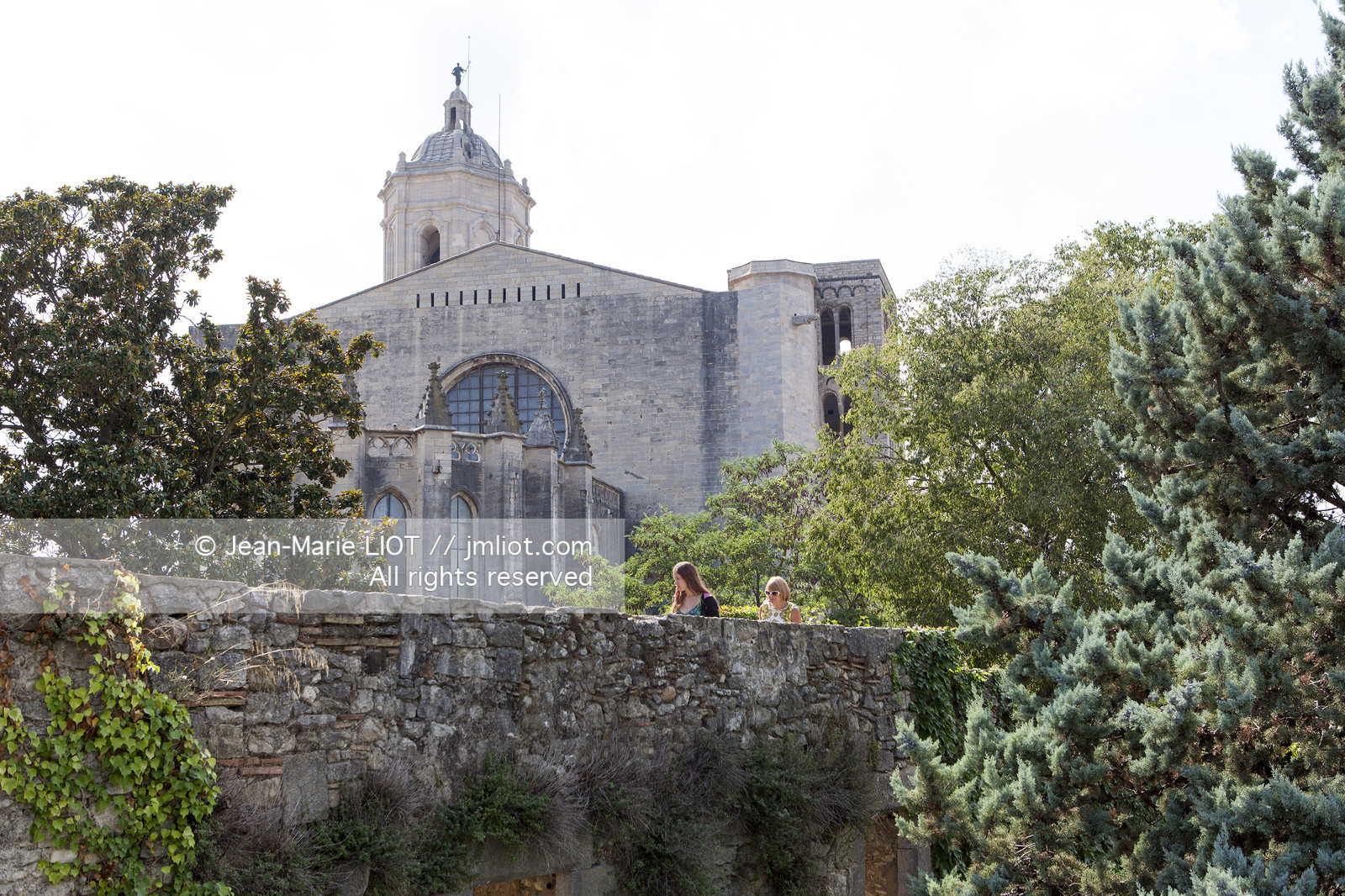 Le village de Begur et ses plages constituent l'un des lieux les plus touristique de la Costa Brava..La cote de begur bénéficie d'un littoral d'une grande beauté composé de falaises, de criques d'eau cristallines, de pinedes.....Photo © Jean-Marie Liot.