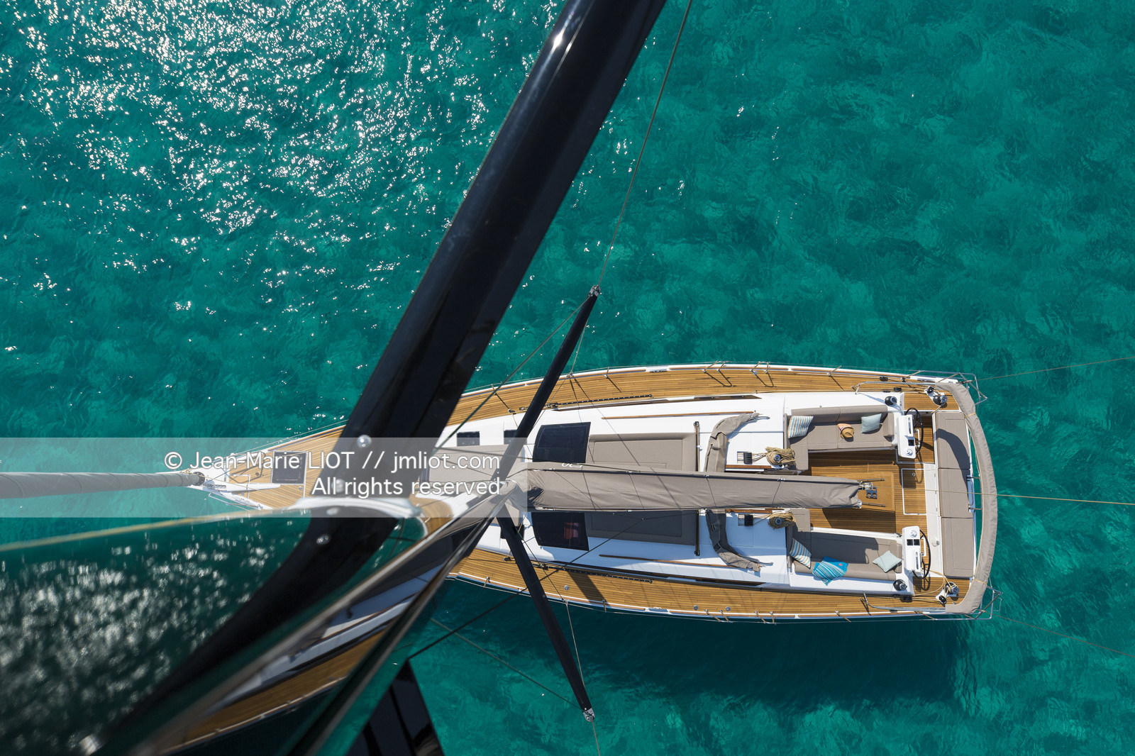 DUFOUR YACHTS 2017 - DUFOUR 520