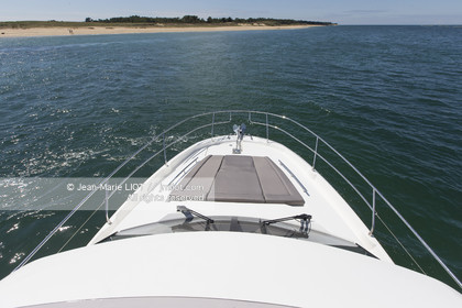 PRESTIGE 420 - PRESTIGE YACHTS