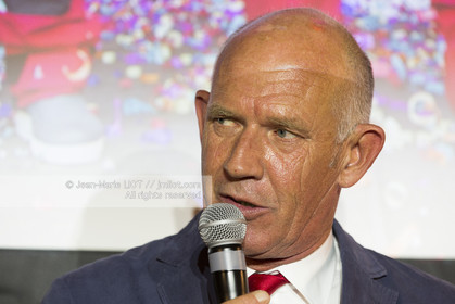 TROPHEE JULES VERNE - IDEC SPORT - REMISE DFU TROPHEE