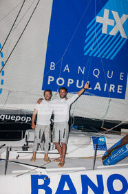 Arrivée, au Costa-Rica de l'imoca Banque populaire, le19 novembre 2011. Les skippers Armel Le Cleac'h et Christopher Pratt se placent à la 3ème place dans la catégorie des imocas. Photo © Jean-marie Liot DPPI.