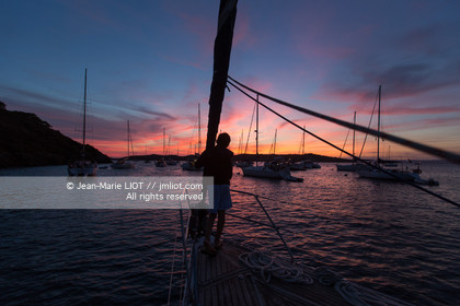 Port-Cros, au large d'Hyères dans le département du Var, petite île de 4 km de long est une réserve de la faune et la flore. Photo © Jean-Marie Liot.