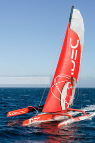 FRANCIS JOYON A L'ENTRAINEMENT SUR IDEC