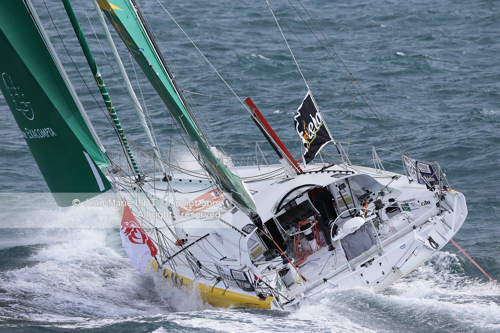 BUREAU VALLEE - LOUIS BURTON