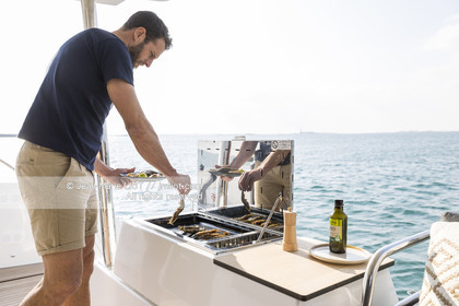 FOUTAINE PAJOT 2022 - AURA 51