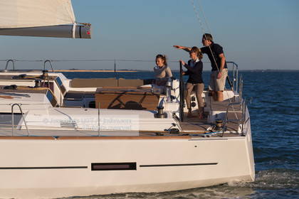 DUFOUR 500 - DUFOUR YACHTS