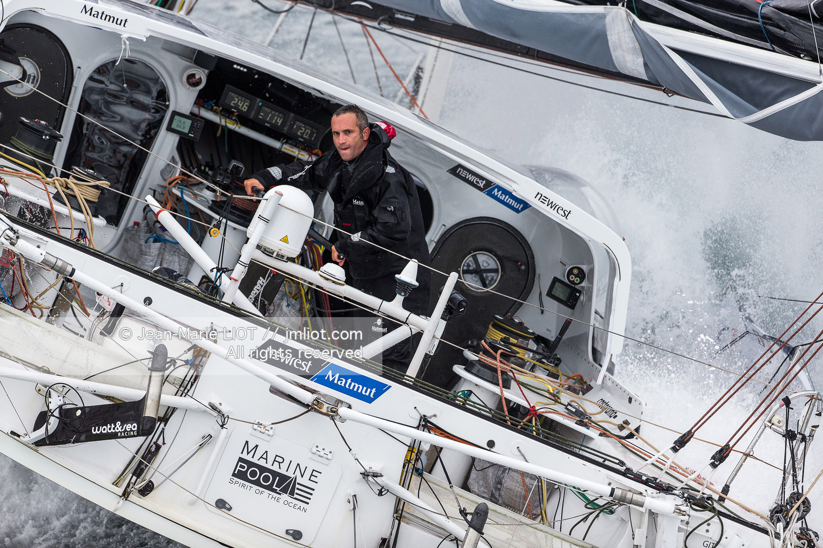 FABRICE AMEDEO - NEWREST-MATMUT - VENDEE GLOBE 2016-2017