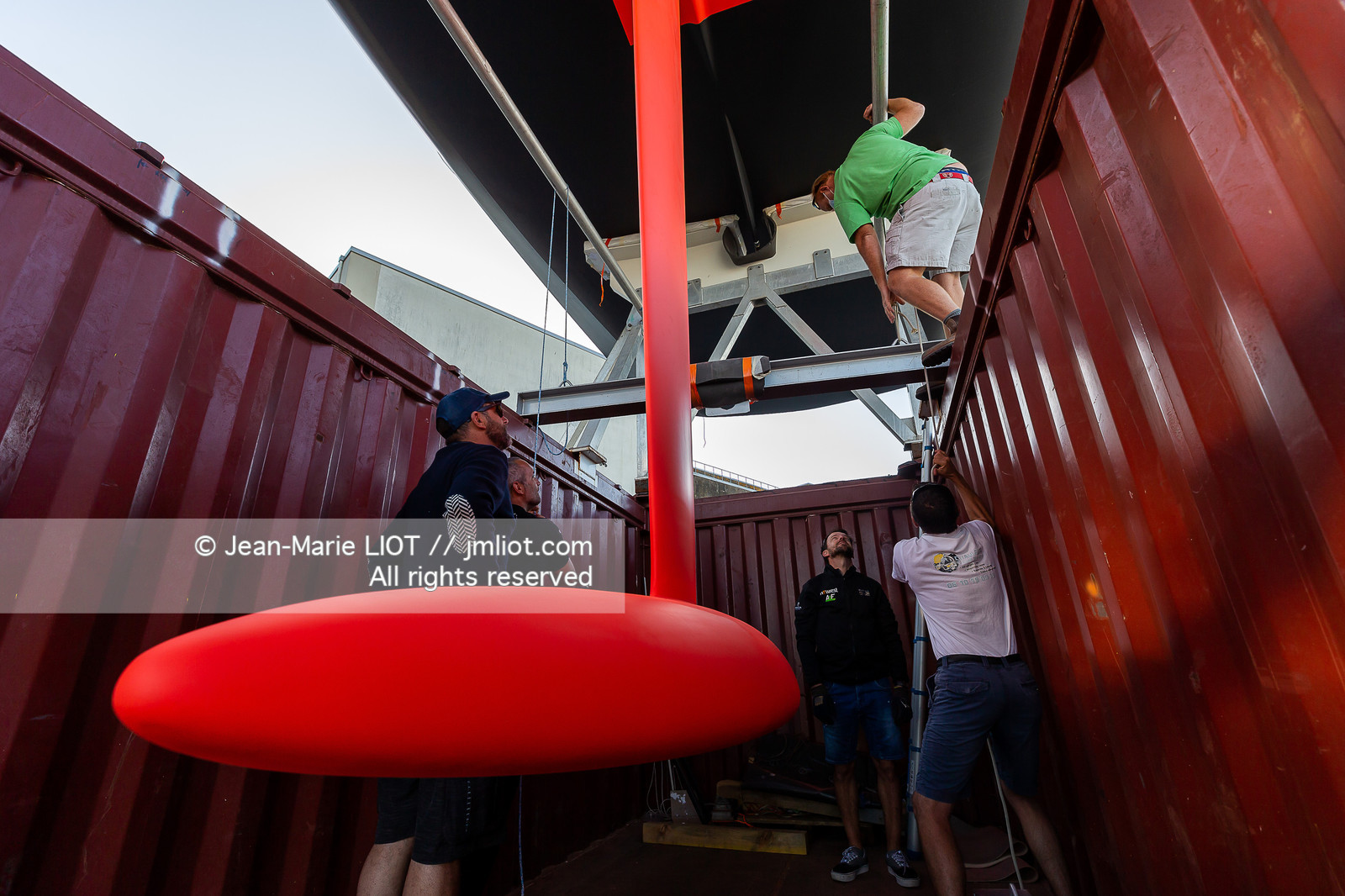 FABRICE AMEDEO - IMOCA NEWREST - ART & FENETRES 2020