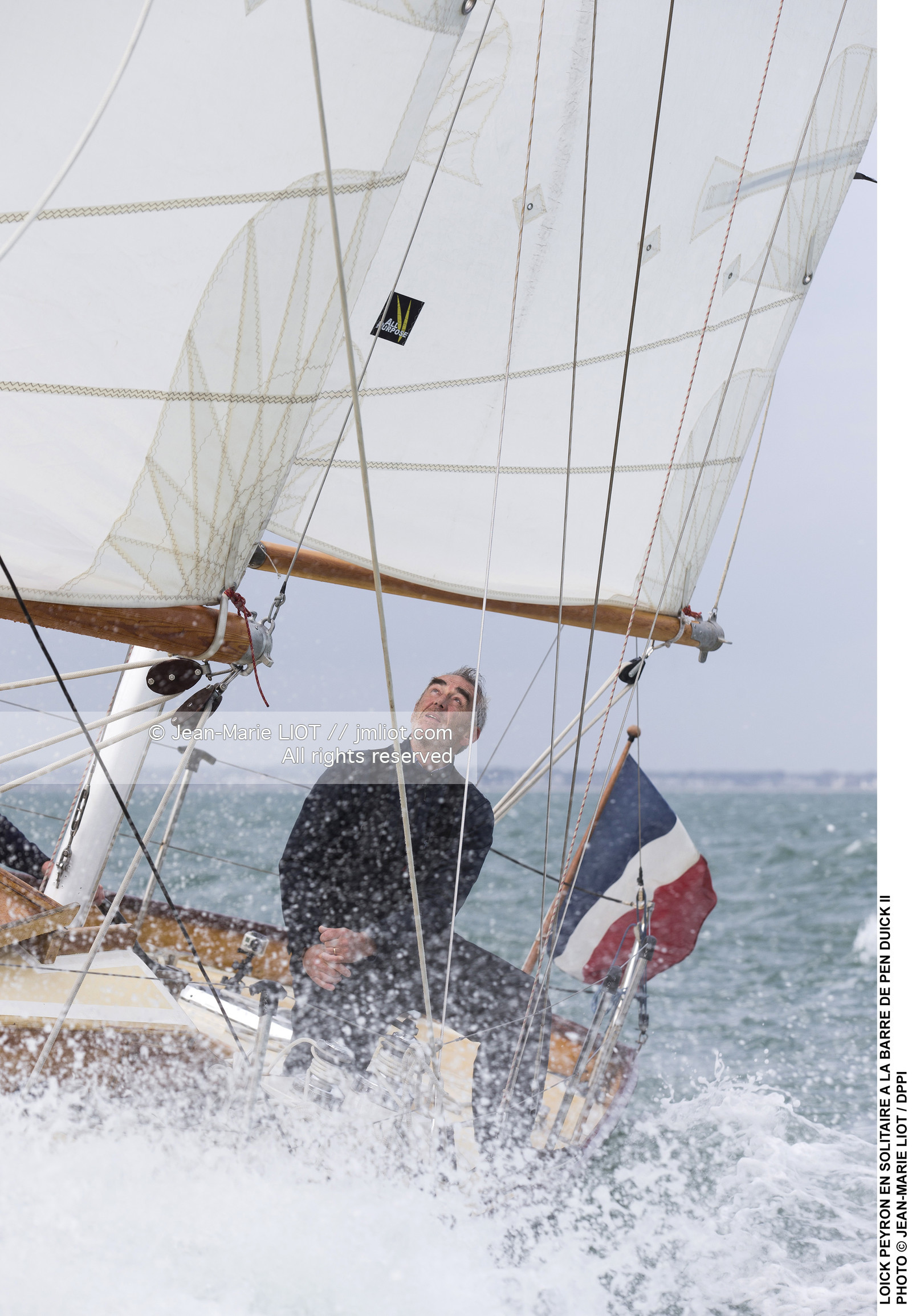 LOICK PEYRON A BORD DE PEN DUICK II