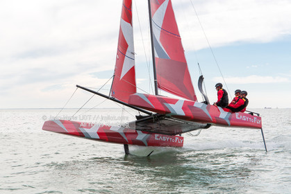 EASY TO FLY - EYOTY 2016