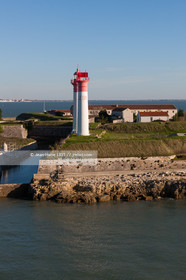 121030ILEDAIX_1JML4175