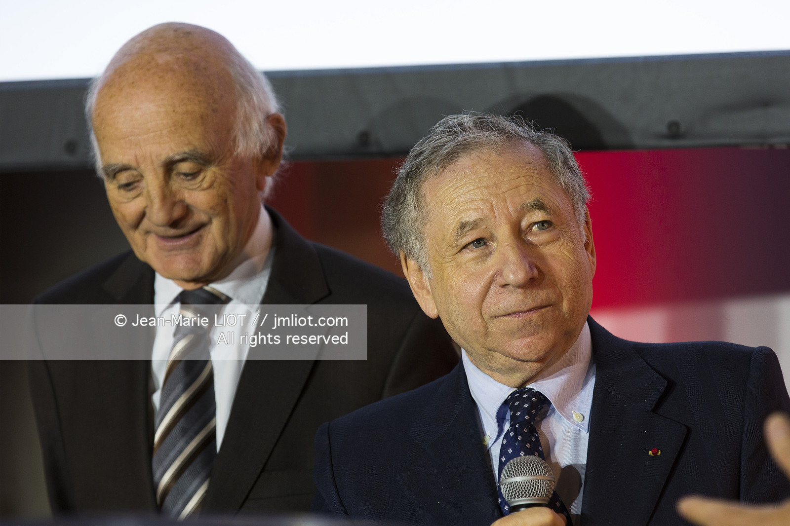 TROPHEE JULES VERNE - IDEC SPORT - REMISE DFU TROPHEE