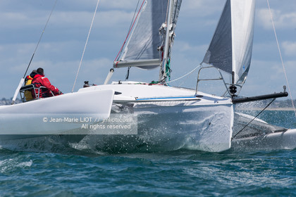 VOILE MAGAZINE - CORSAIR CRUZE 970