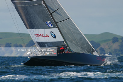 LOUIS VUITTON CUP 2002 - NEW ZEALAND