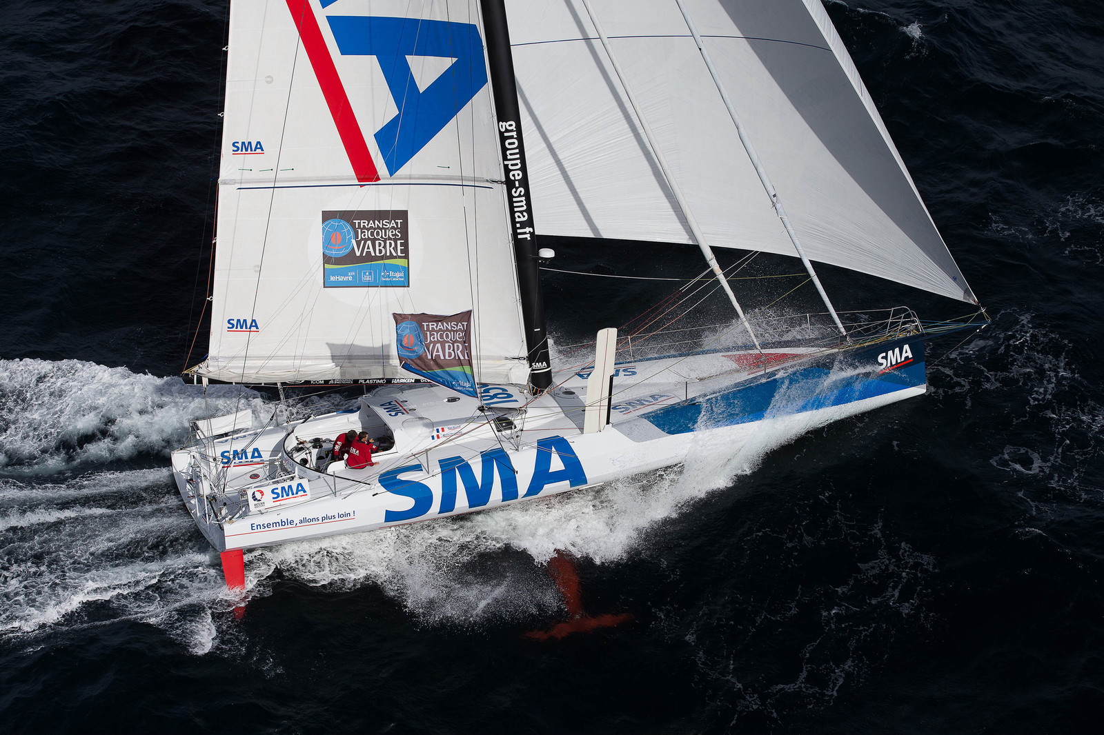 Paul Meilhat et Michel Desjoyeaux à l'entrainement sur IMOCA SMA avant le départ de la Transat Jacques vabre 2015 au départ du Havre et à destination de Itajaï au Brésil..Groix, 16 09 2015, Photo © Jean-Marie LIOT   DPPI.