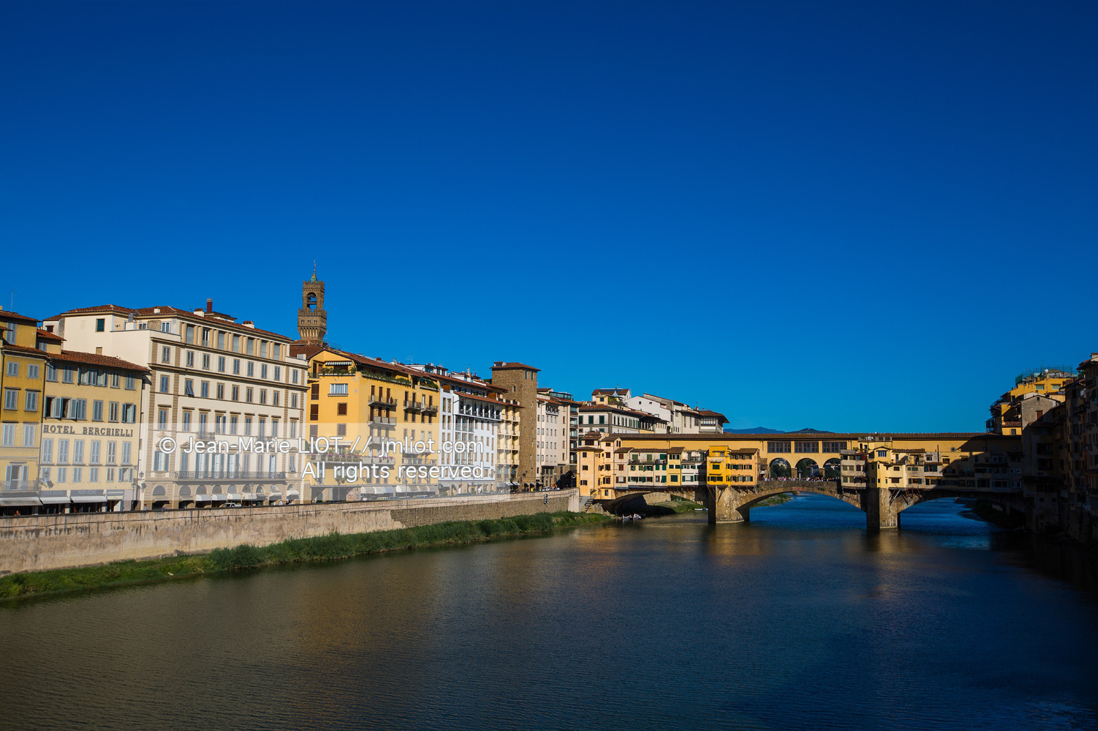 Italie, Toscane,Italy, Tuscany, Florence ville classée au patrimoine mondial de l'Unesco, pont Vecchio sur L'Arno