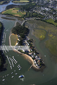 VUE AERIENNE DE VANNES-GOLFE DU MORBIHAN.PHOTO © JEAN-MARIE LIOT.