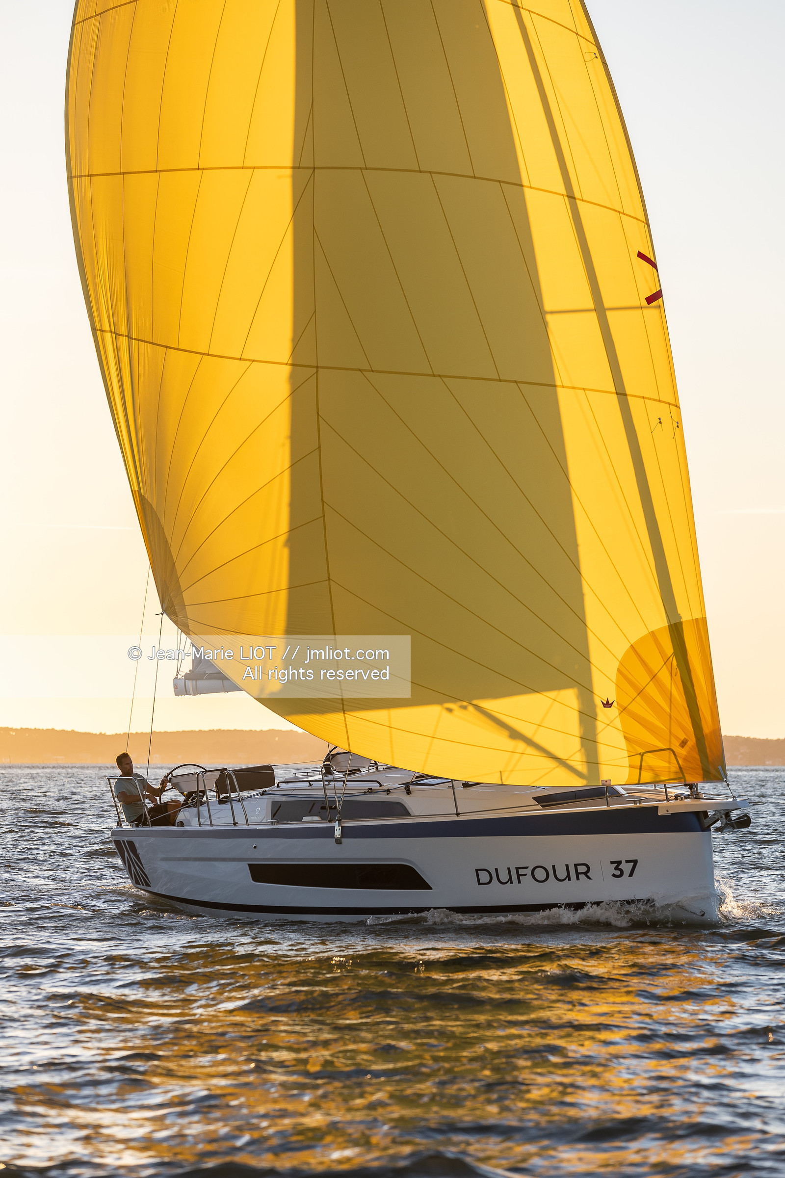 DUFOUR YACHTS 2022 - DUFOUR 37