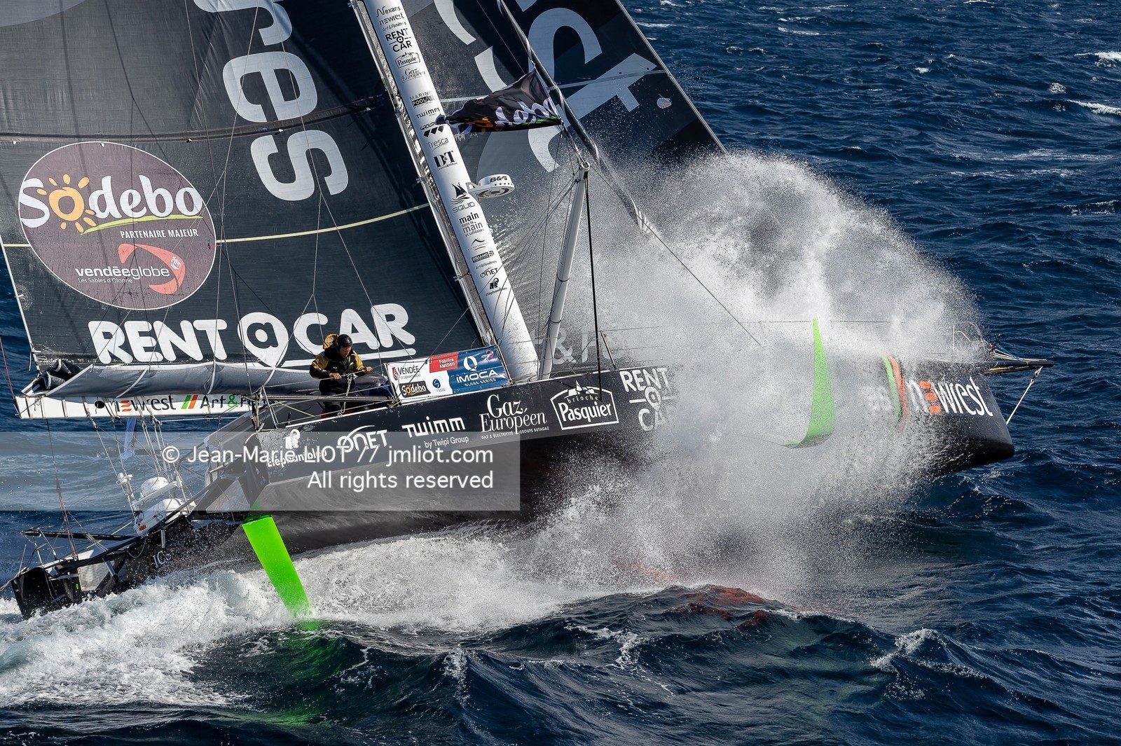 FABRICE AMEDEO 2020 - NEWREST ART ET FENETRES HELICO