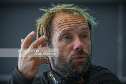 THOMAS COVILLE - RECORD AUTOUR DU MONDE EN MULTICOQUE EN SOLITAIRE 2016