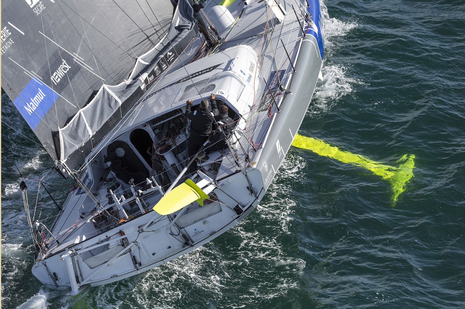 IMOCA 60 PIEDS NEWREST MATMUT - SKIPPER : FABRICE AMEDEO