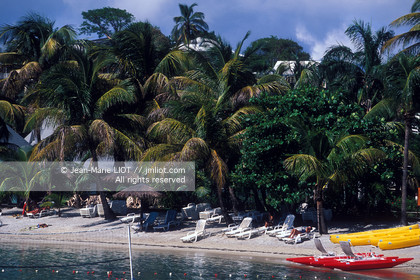 PHOTO ¬© JEAN-MARIE LIOT, GUADELOUPE, LA PLAGE.