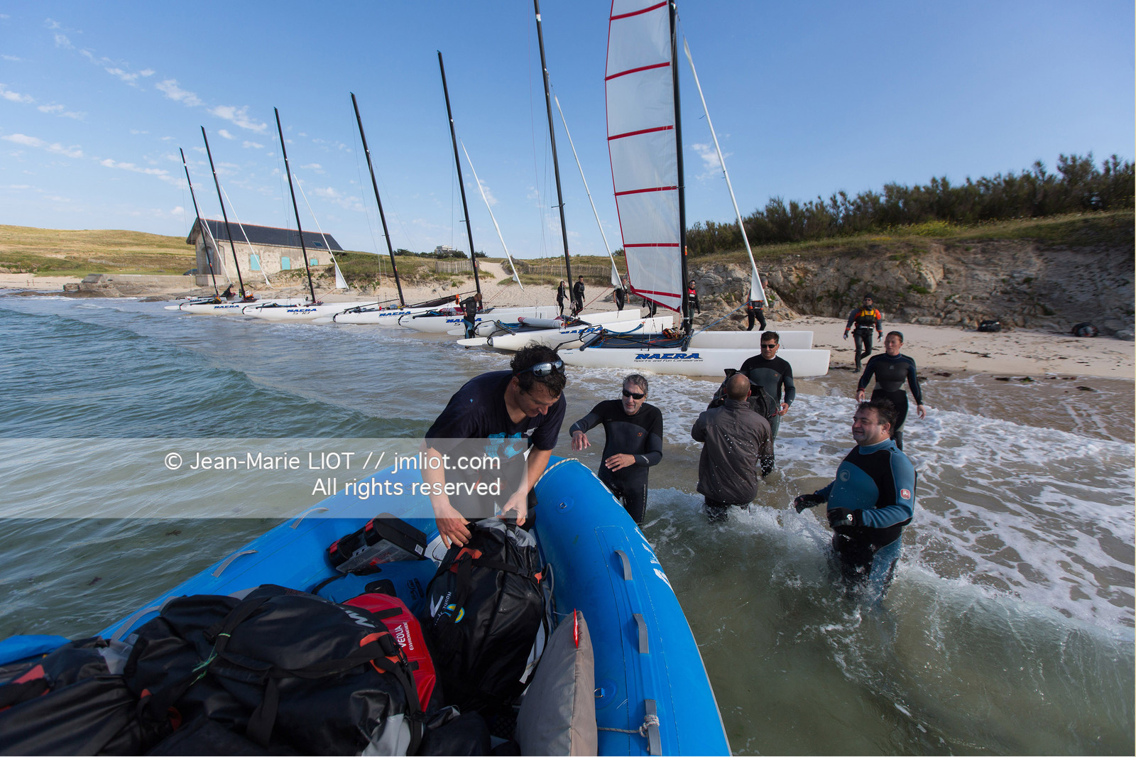 VOILES ET VOILIERS - RAID CATA EN BRETAGNE SUD