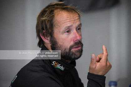 THOMAS COVILLE - RECORD AUTOUR DU MONDE EN MULTICOQUE EN SOLITAIRE 2016