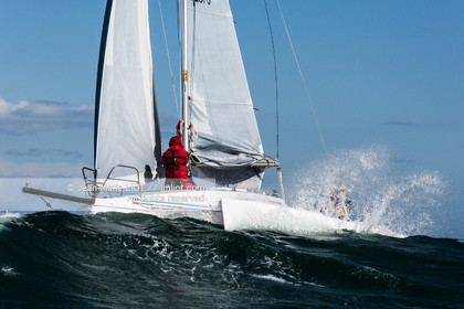 VOILE MAGAZINE - CORSAIR CRUZE 970