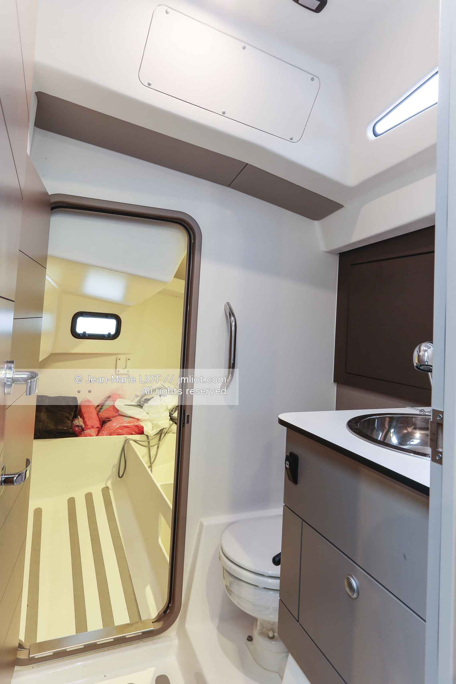 RM 10,70 - RM YACHTS