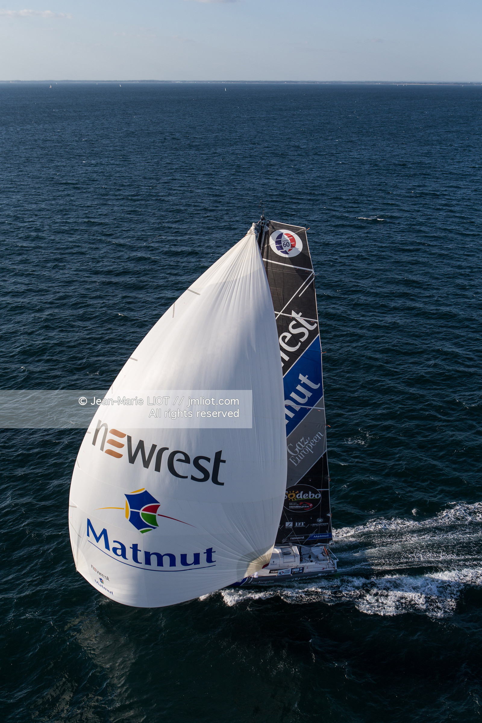 FABRICE AMEDEO - NEWREST MATMUT - VENDEE GLOBE 2016-2017