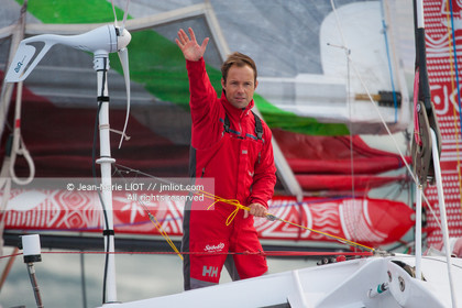 MAXI TRIMARAN SODEBO - THOMAS COVILLE - RECORD TOUR DU MONDE EN SOLITAIRE - 2008..