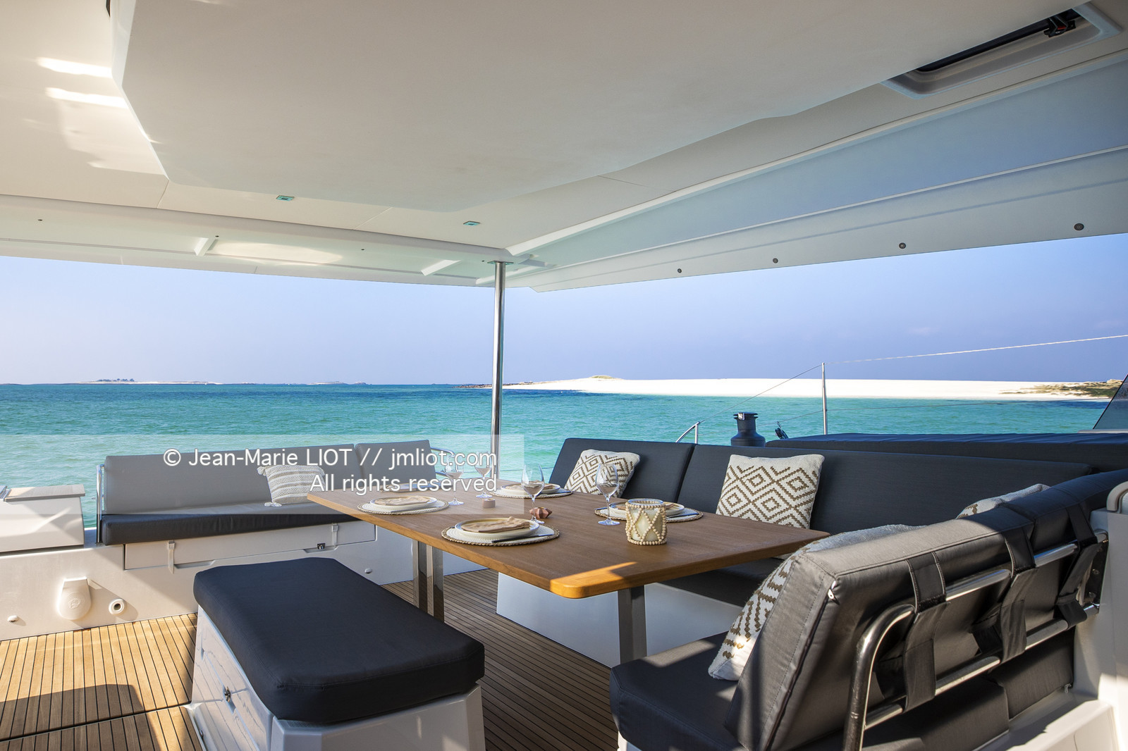 FOUTAINE PAJOT 2022 - AURA 51