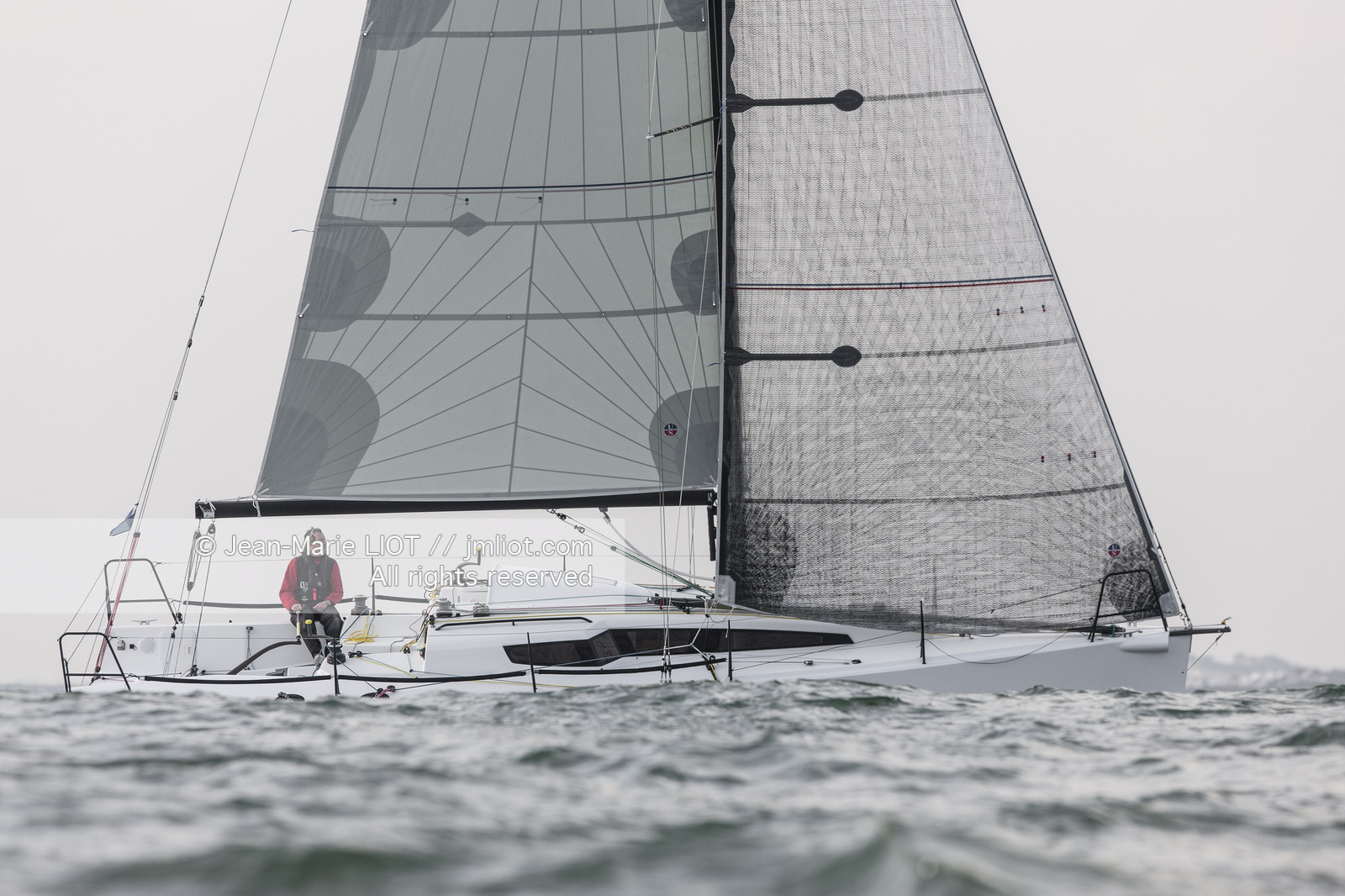 VOILE MAGAZINE - 100 MILLES