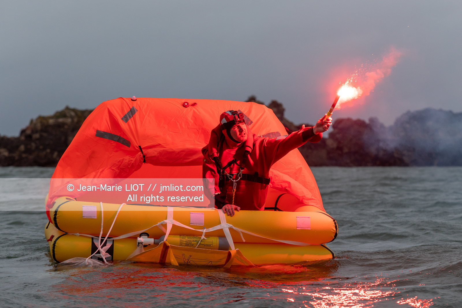 RADEAUX DE SURVIE - COMPARATIF