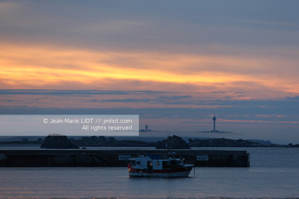 VOIILES ET VOILIERS - ILES OUBLIEES - ILE DE MOLENE