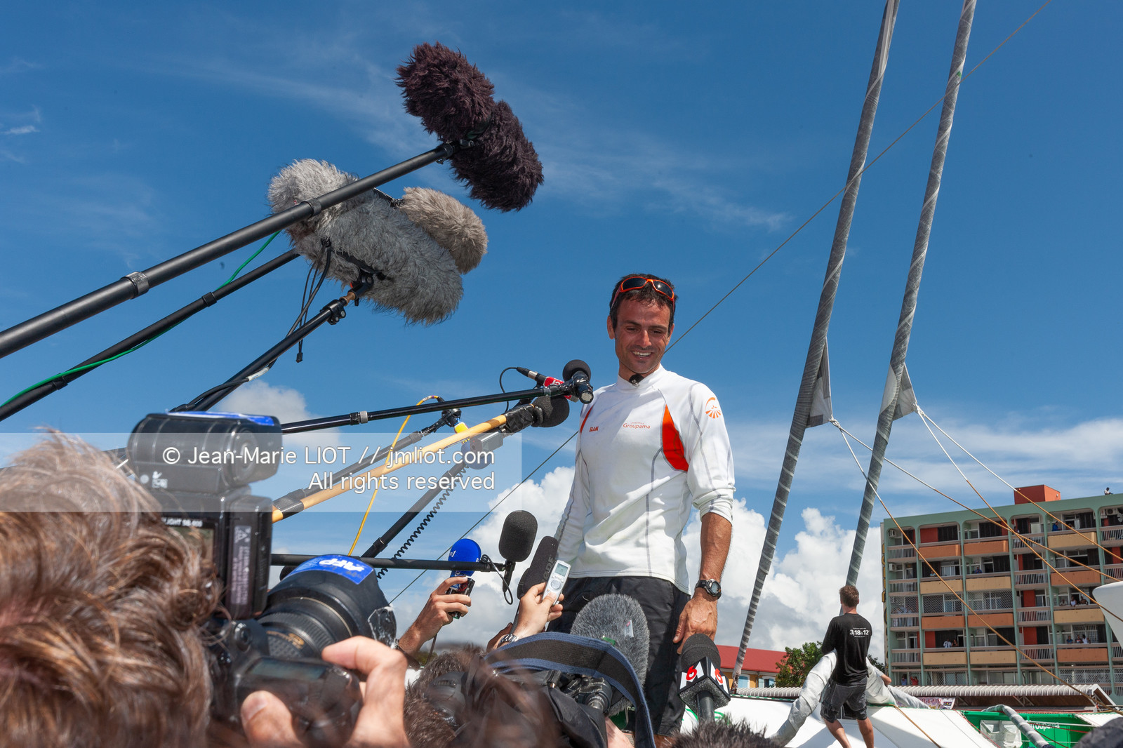ROUTE DU RHUM 2010 - FRANCK CAMMAS - ARRIVEE