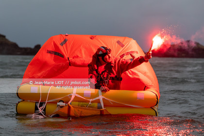 RADEAUX DE SURVIE - COMPARATIF