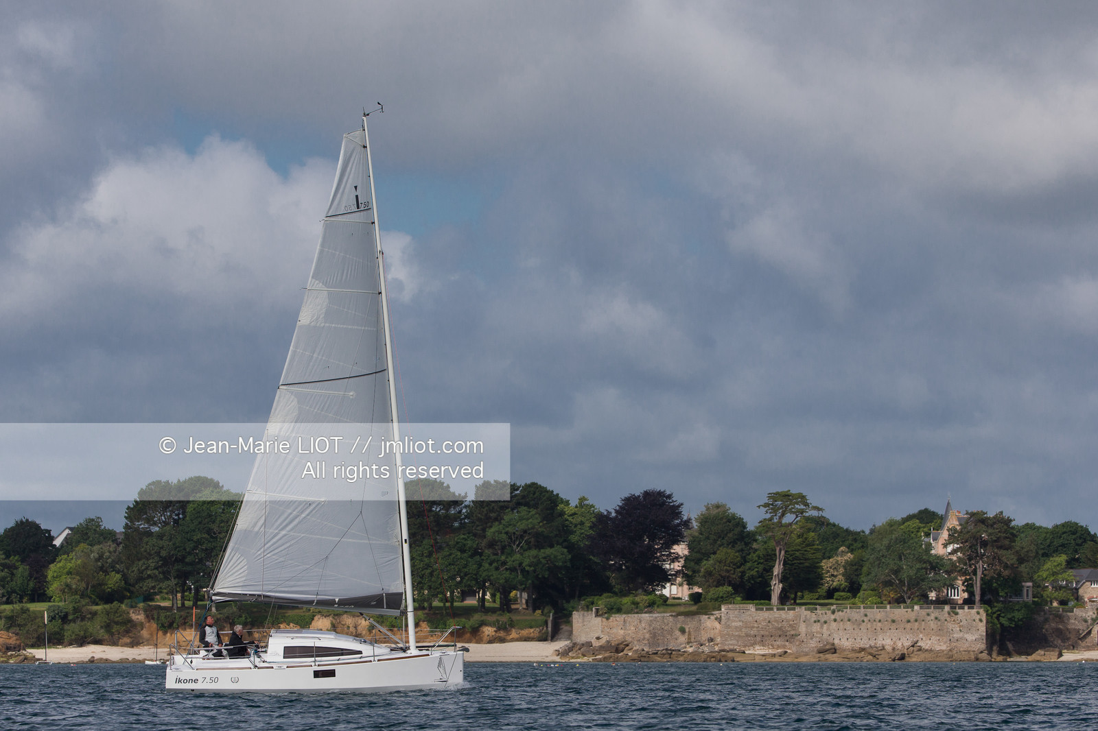 IKONE 750 - YACHT MAGAZINE ALLEMAGNE