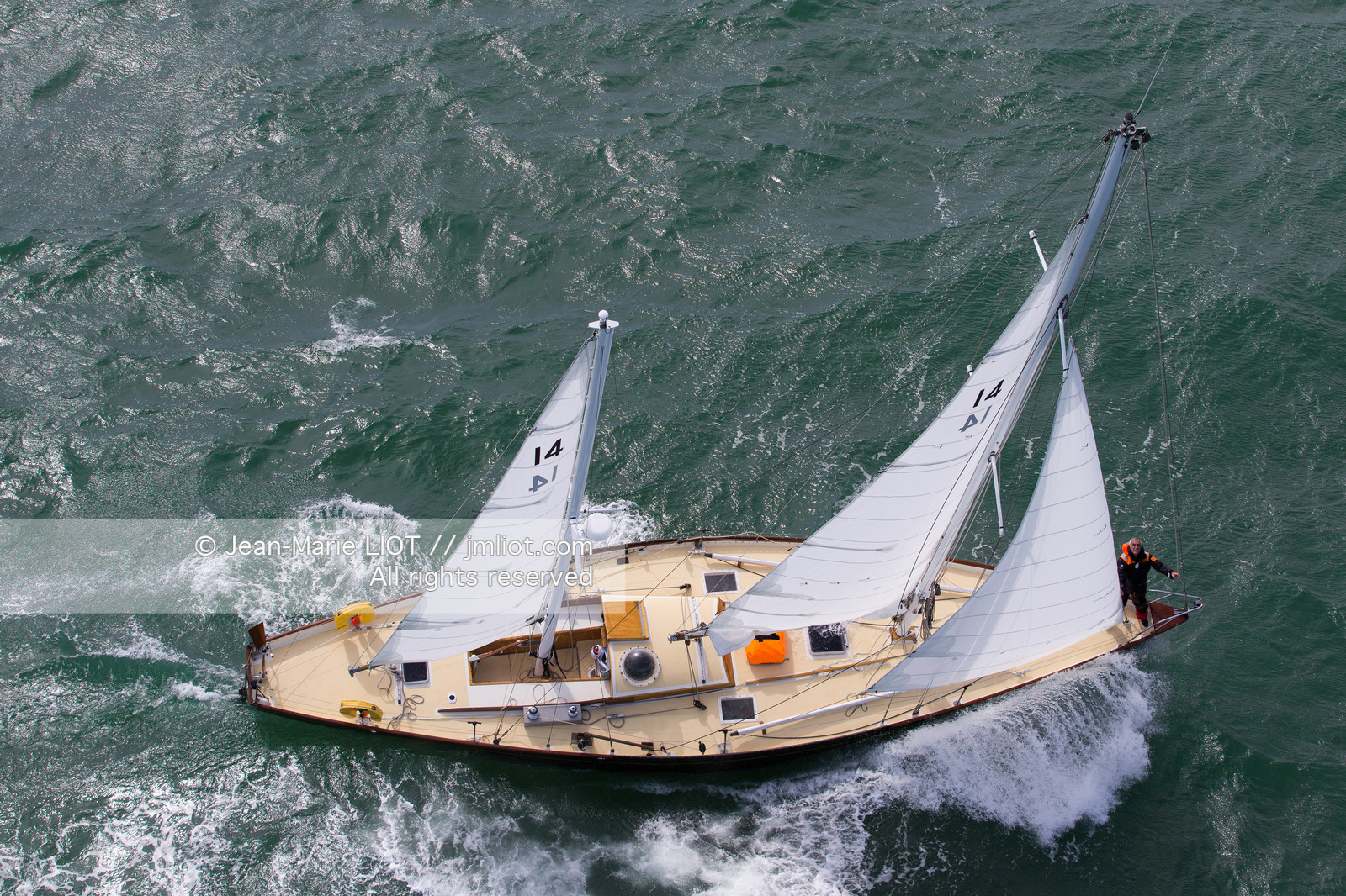 LOICK PEYRON A BORD DE PEN DUICK II