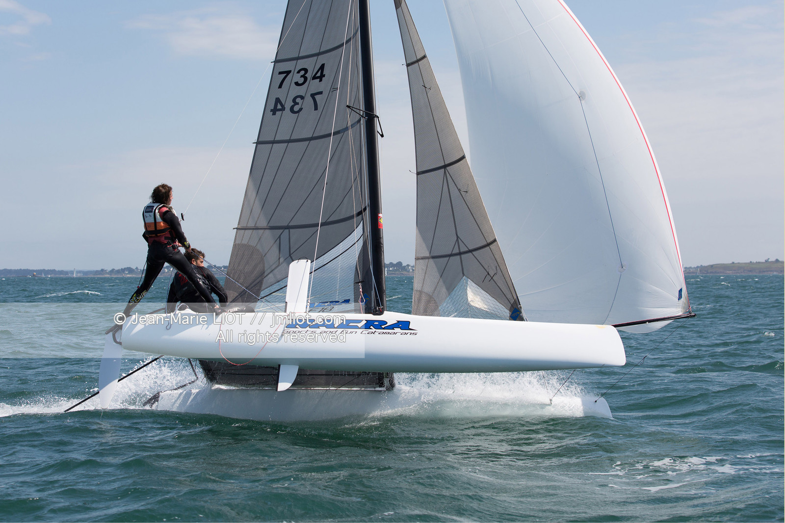 VOILES ET VOILIERS - RAID CATA EN BRETAGNE SUD