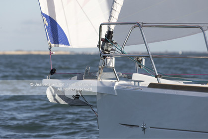 Ile de Ré, 23 09 2015, pour le chantier Jeanneau, le nouveau Jeanneau Sun Odyssey 419. Photo © Jean-Marie LIOT   Jeanneau